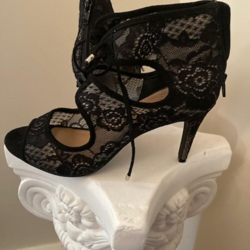 Impo Trini party shoes, Size 7 1/2, 3-inch heels, Black lace